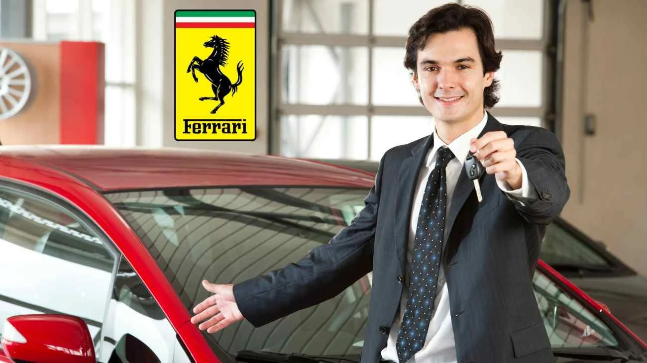 Prova a comprarsi una Ferrari, in concessionaria lo umiliano: quando torna poco dopo lascia tutti di sasso